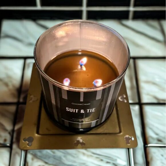 GOOSE CREEK MEN'S COLLECTION SUIT AND TIE 3 WICK CANDLE NWT - Picture 3 of 5